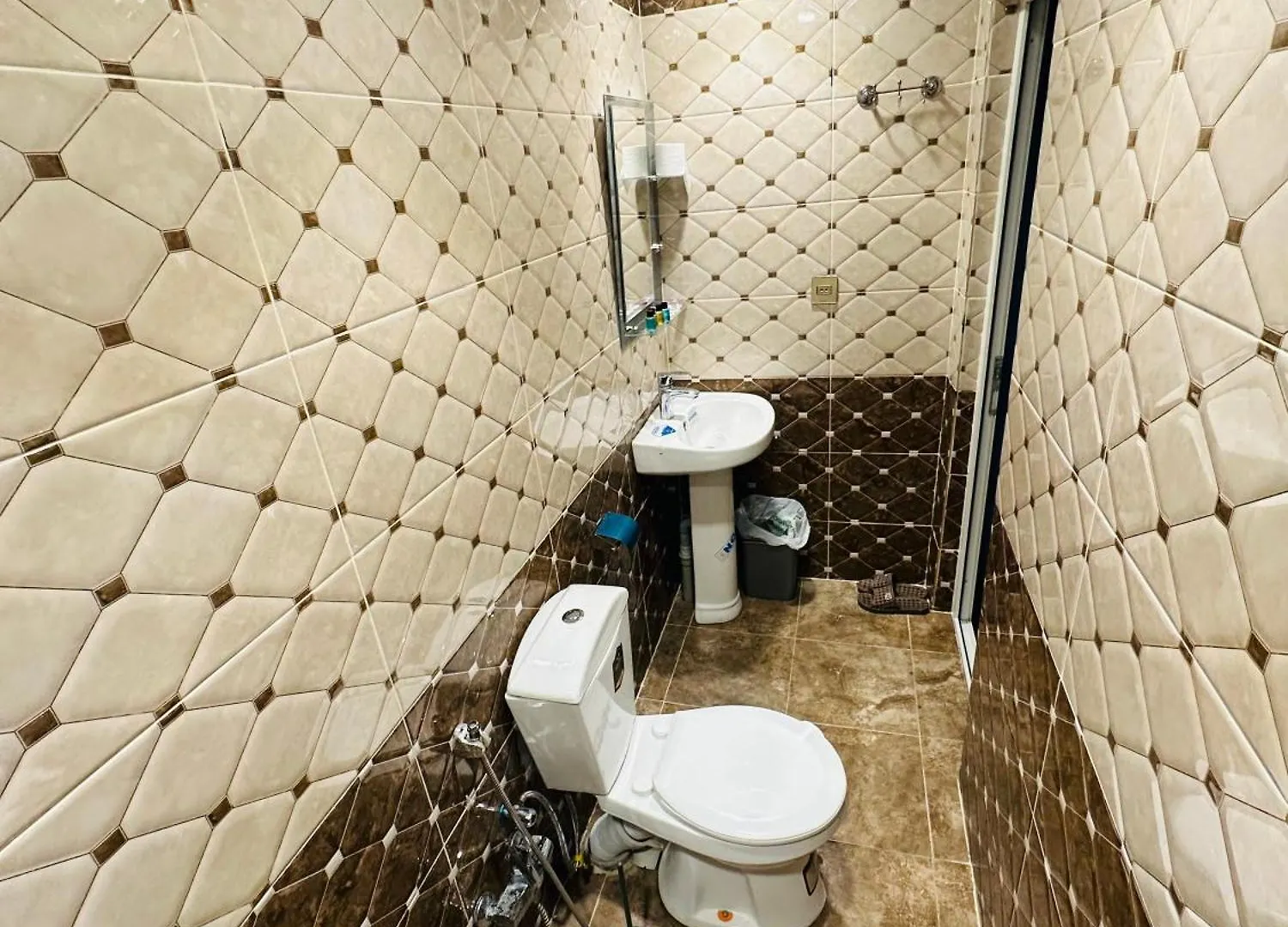 Eco Hotel & Hostel باكو أذربيجان